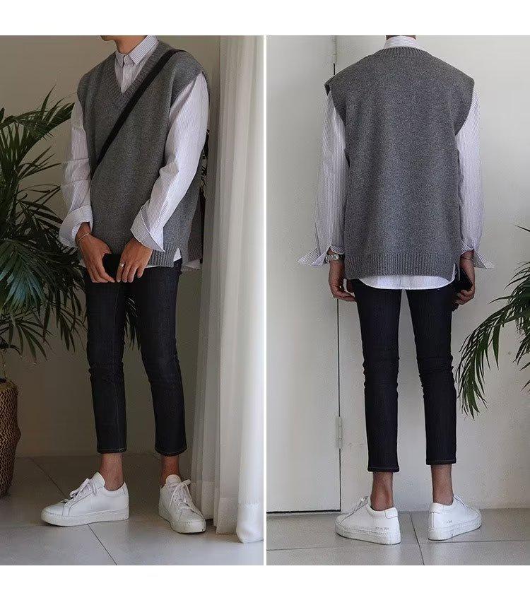 Korean Style V-Neck Sleeveless Cardigan - Men's Knitted Sweater Vest for Spring & Autumn In Solid Colors
