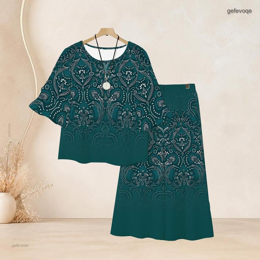 Women Plus Size Two Piece Set Round Neck Flared Half Sleeve Printed Black Top Long Skirt