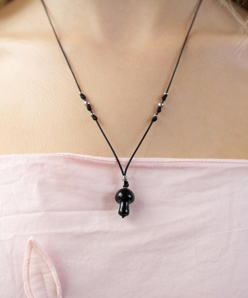 Fantastic Planet Mono Mushroom String Necklace (2Colors)