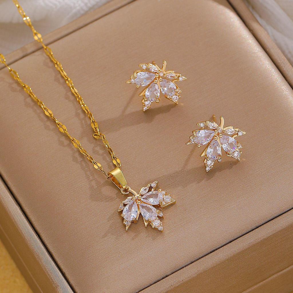 Copper Zirconia Leaf Necklace & Earring Set - Elegant Maple Design for Banquets
