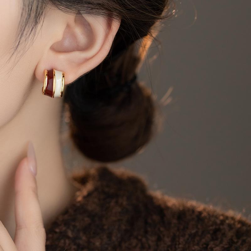 Vintage Wine Red Contrasting Half Circle Enamel Earrings For Womens Elegant Temperament Jewelry Christmas Accessorise
