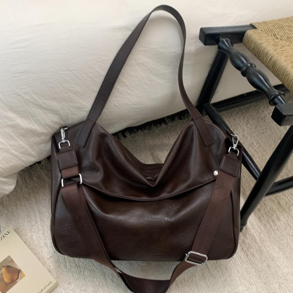 2025 New Large-capacity Tote Bag Fashion High-end Retro Bag Women's European and American Style Commuting Versatile Shoulder Bag