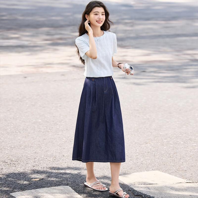 Women's Pleated Textured Short Sleeve T-Shirt