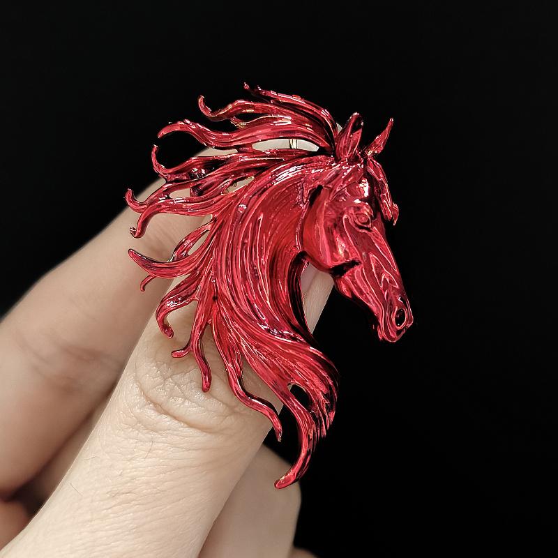 Broches Têtes de Cheval Émaillées Tendance Pour Femmes Animal du Zodiaque Épingles Poney Accessoires de Décoration de Vêtements Cadeaux de Nouvel An