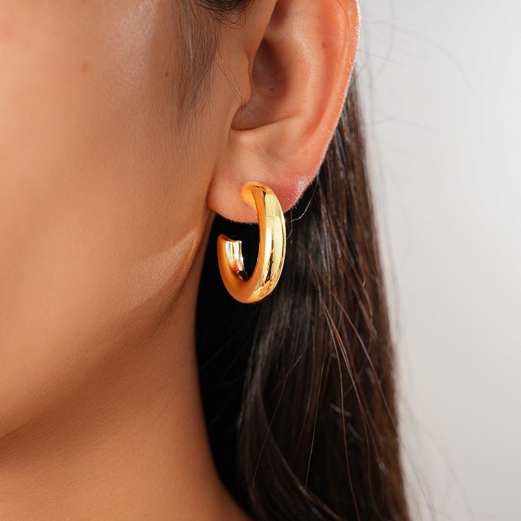 Metallic Geometric C-shaped Stud Earrings Fashion Versatile Commuter Personalized Earrings Niche Earrings