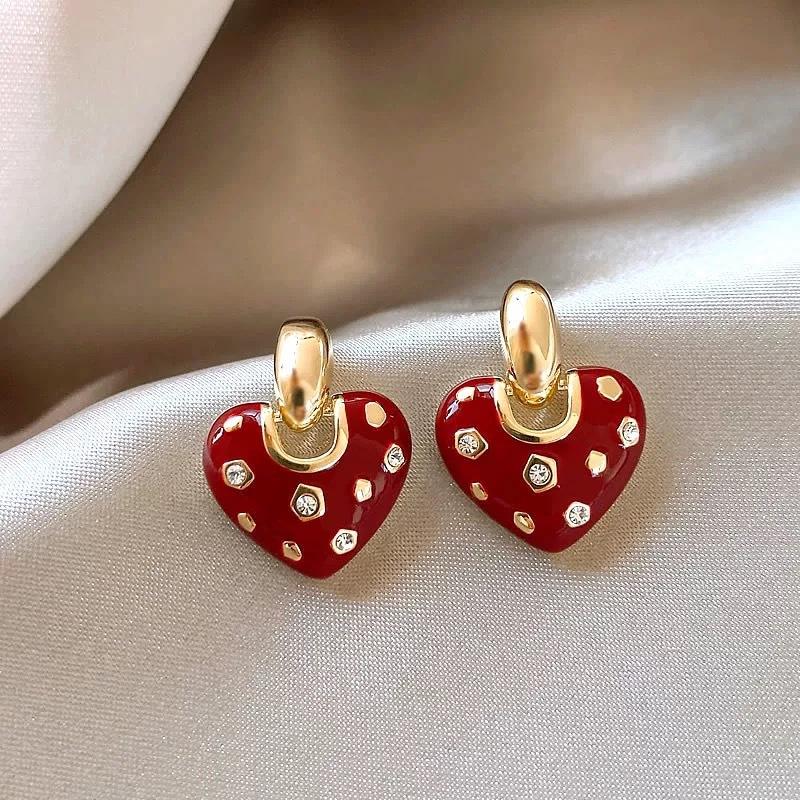 Red Heart Dropper Earrings for Women Versatile in All Seasons Suitable for Daily Wedding Occasions
