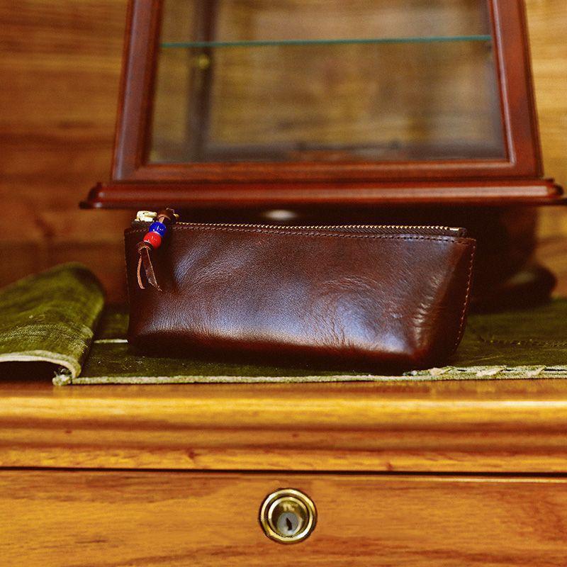 Luxurious Retro Zipper Pencil Case - Handmade, Large Capacity, Oil Wax Leather Pen Box for Students, Fountain Pen Holder