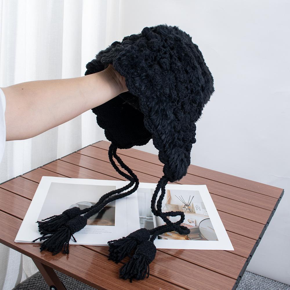 Internet Celebrity Fashion Retro Crochet Plush Woven Fur Hat Women Autumn and Winter Flowers Outdoor Photo Travel Hat