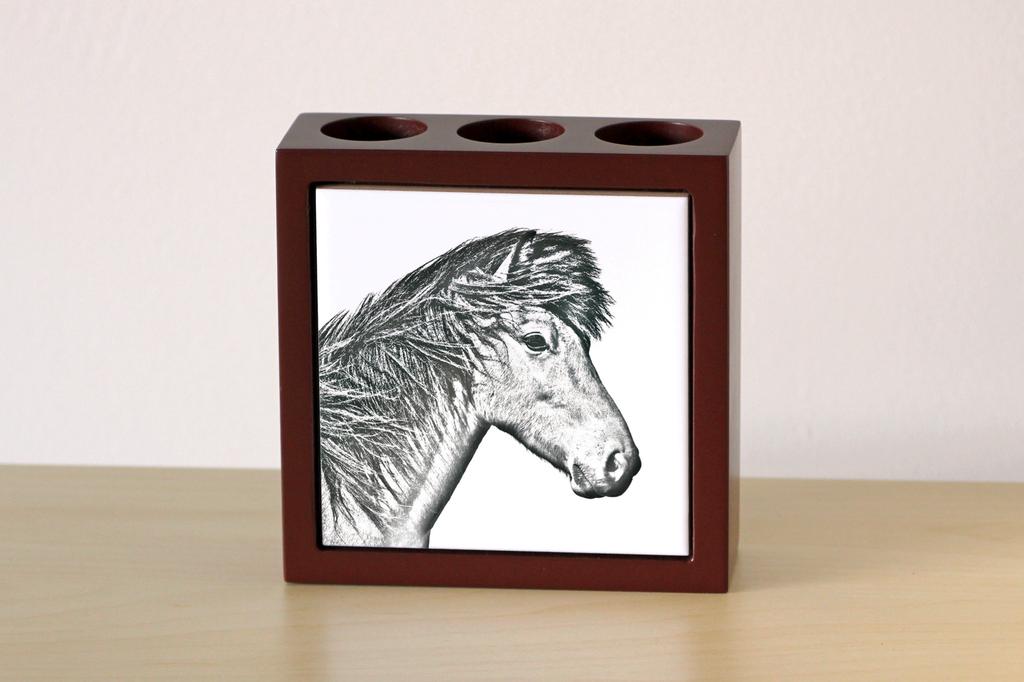Icelandic Horse – Pen holder with a horse, desk organizer with a print | Art-Dog