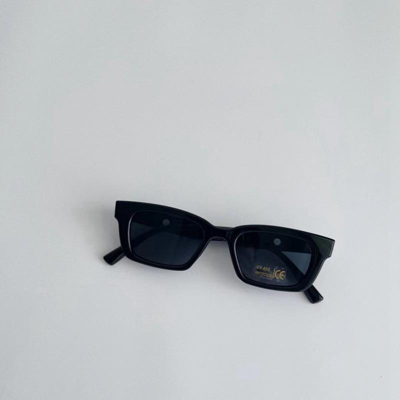 Children's UV Resistant Sunglasses Girls Summer Sun Protection Glasses Boys Super Cool Sun Protection Shades Baby Eyeglasses