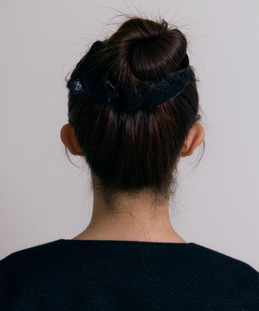38Comeoncommon Sheer Scrunchie (Shine Black)