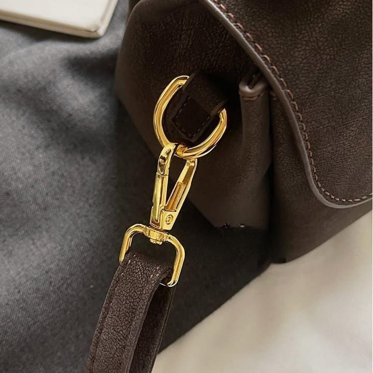 Borsa quadrata opaca da donna a spalla/sottobraccio