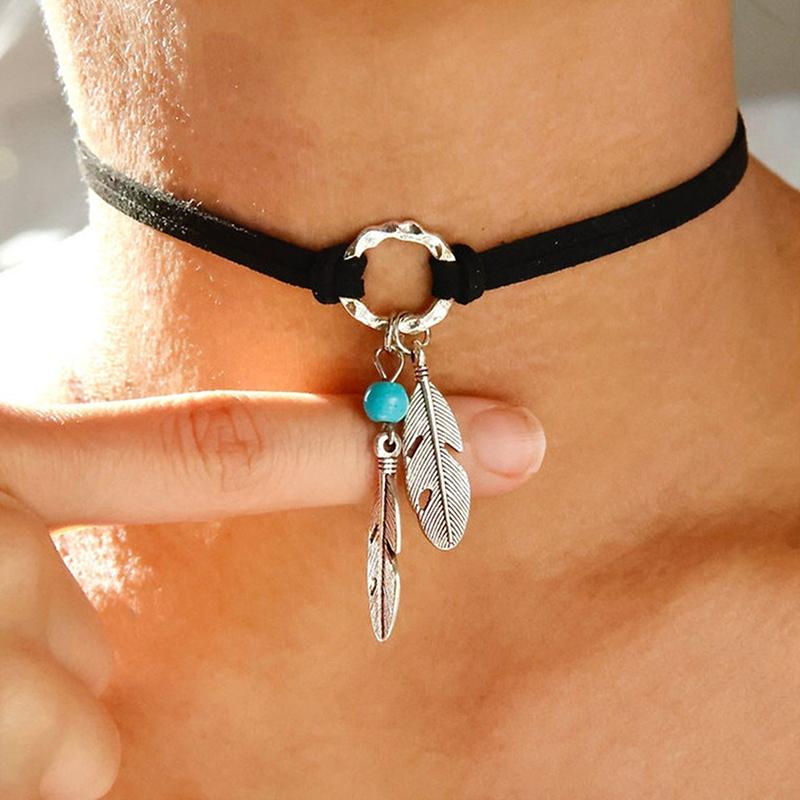 Choker di Velluto Choker in Pelle Nera Collana con Ciondolo a Forma di Piuma Colore Antico Collana a Catena Multistrato