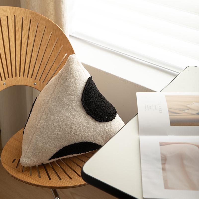 Model Room Simple Black And White Checkerboard Pillow Sofa Cushion Living Room Household Geometric Triangle Shape Backrest Ring