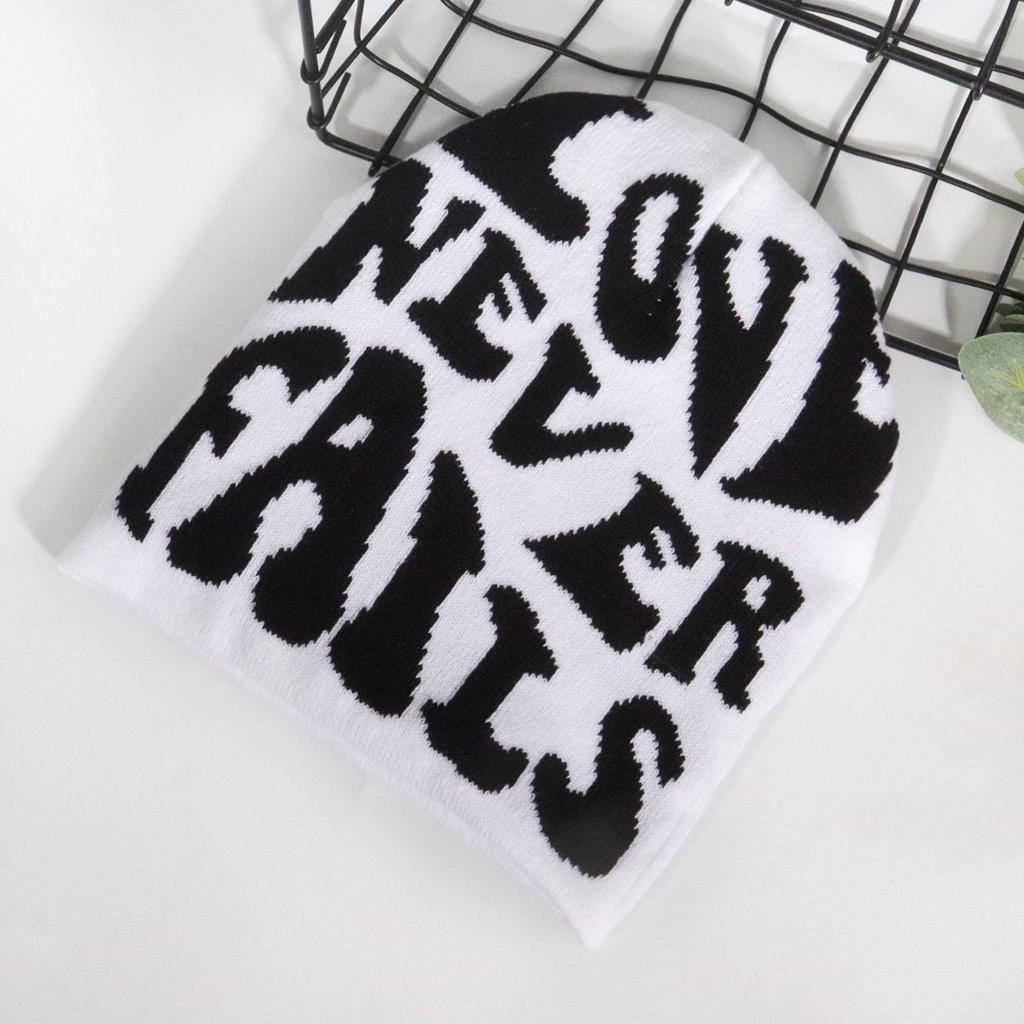 2025 New Fashion Y2K Style Knitted letter Hats Men's Women's Jacquard Hats Outdoor Sports Riding Fashion Warm Hat