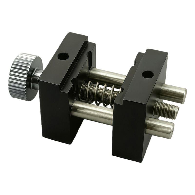 A03F-Aluminiumlegierung Mini-Schraubstock Mehrzweckklemme 14 Edelstahlstangen Miniaturteile Modellwerkzeug Mini-Schraubstock C