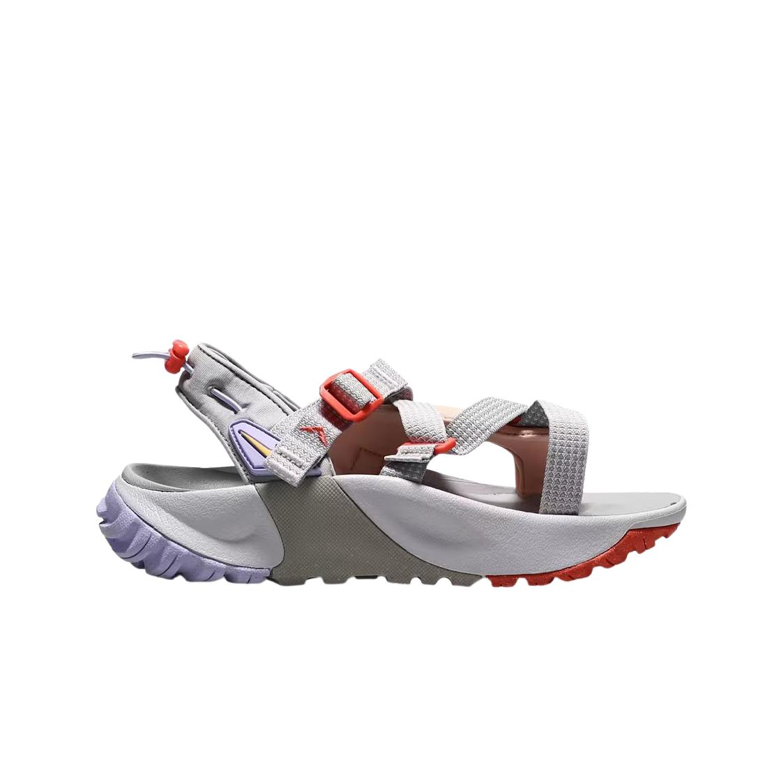 

Женские кроссовки Nike Oneonta Sandal Flat Silver DJ6601-003