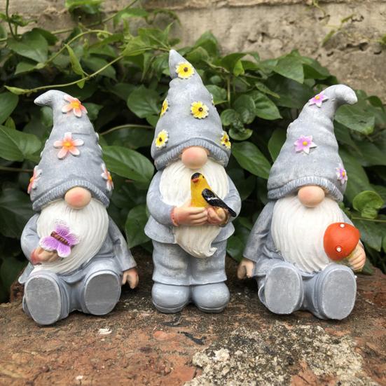 3Pcs/Set Outdoor Garden Gnome Statue Sitting Standing Butterfly Bird Mushroom Faceless Dwarf Resin Figurine Sculpture Decoration Ornament