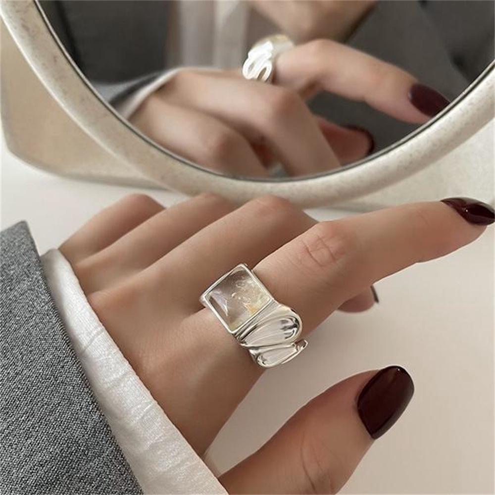 Women's 925 Sterling Silver Retro Ring - Light Luxury, Colorfast, Versatile, High-End.