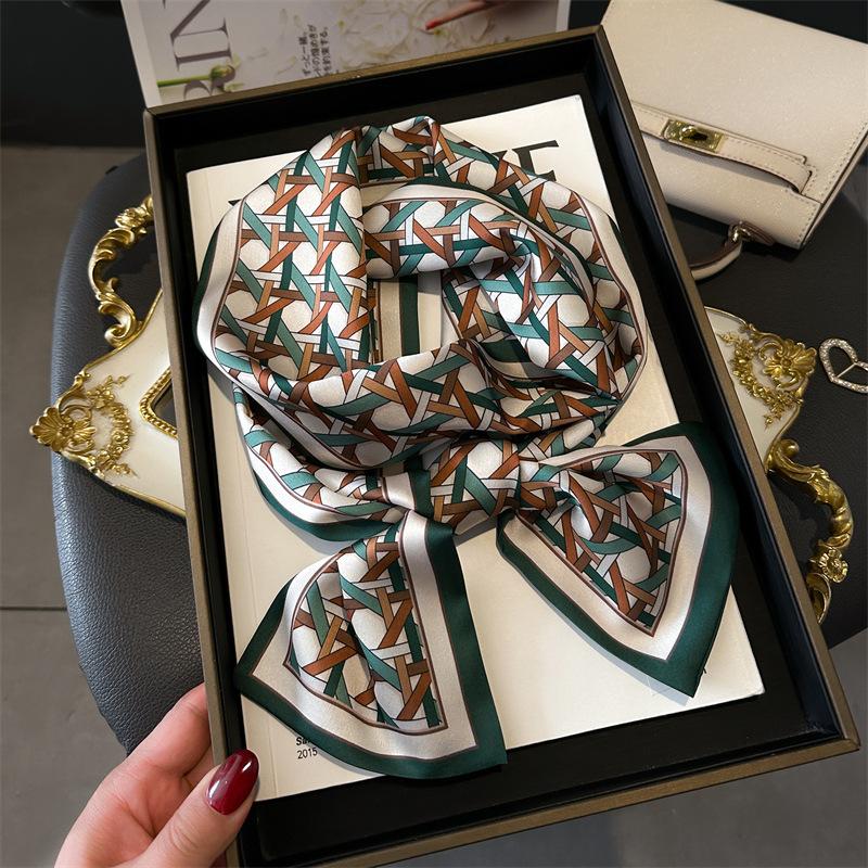 Schlichter geometrischer Schal, leichter Luxus, Streamer-Gurt, Taschendekoration, Anzugschal, kleines langes Stirnband, Seidenschal, Damendruck, schmal