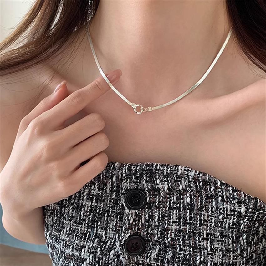 S925 Sterling Silver Pearl Necklace - Non-Fading High-End Clavicle Chain, Light Luxury Versatile Pendant for Women, New Summer Collection.