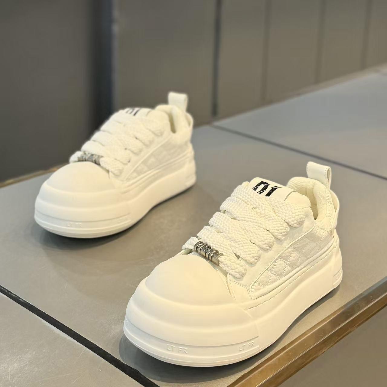 Spring shoes new thick baseplate shoes heightening sports and leisure shoes 39