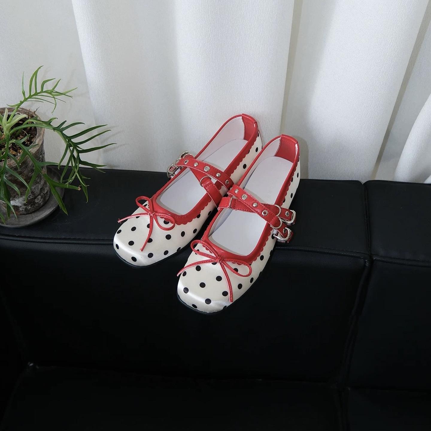 Французские ретро балетки женские мягкая подошва 2025 новые красные в горошек атласные туфли Мэри Джейн женские балетки 35 красный