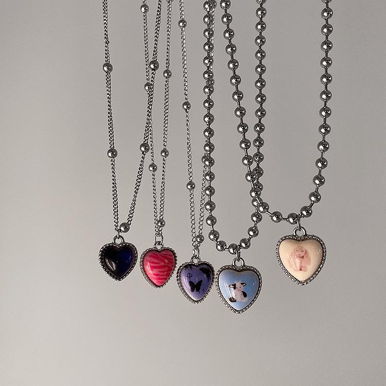French Retro Butterfly Rabbit Pendant Necklace - Simple, Versatile Clavicle Chain