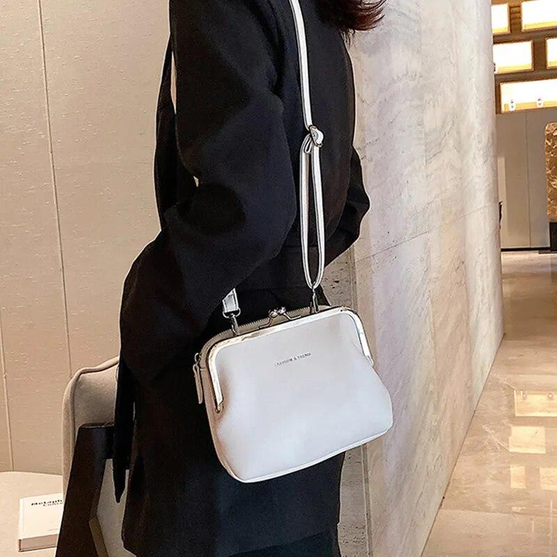 1 Stück Einfache einfarbige Umhängetasche Damen PU-Leder Crossbody-Tasche Mode Neue Clip-Umhängetasche Damenhandtasche Geldbörse