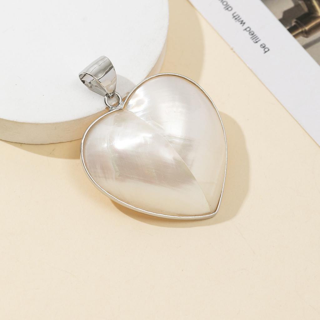Shell Heart Pendant Necklace With Beaded Edge Handmade Jewelry For Women
