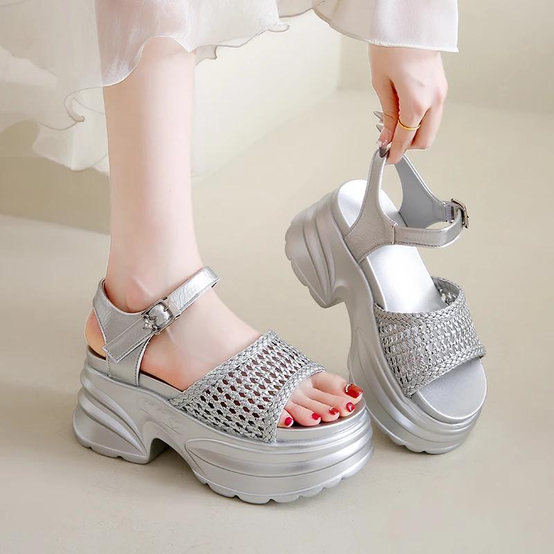 Fashion 8.5CM Fashion Women's Summer Casual Sandals Platform High Heels New Buckle Strap Thick Heels Leather Shoes Chunky Beach Slippers