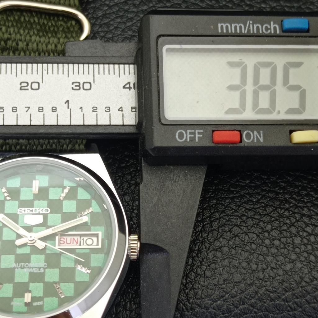 REFURBISHED JAPAN MADE SEIKO 5 AUTOMATIC MENS WATCH GREEN DIAL CUSTOM a440064-2 QV90-a440064