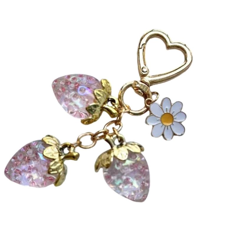 Strawberry Bag Pendant Keychain Handmade Flower Daisy Key Chain Stylish Floral Bag Charm Accessories for Women Girls
