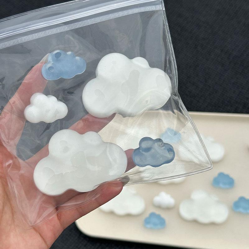 Cute Squishy Clouds Fidget Toys Bright and Soft Squeeze Toy Anti Stress Release Hand Relax Toy Christmas Gifts Anti-anxiety Toys