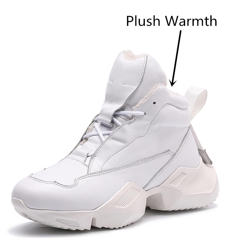 ჩვეულებრივი პიროვნების მოდური პლატფორმა ტყავის მამაკაცის ფეხსაცმელი შავი თეთრი სქელი ძირი ძროხის ტყავის მამაკაცის პლუშური თბილი თოვლის ჩექმები