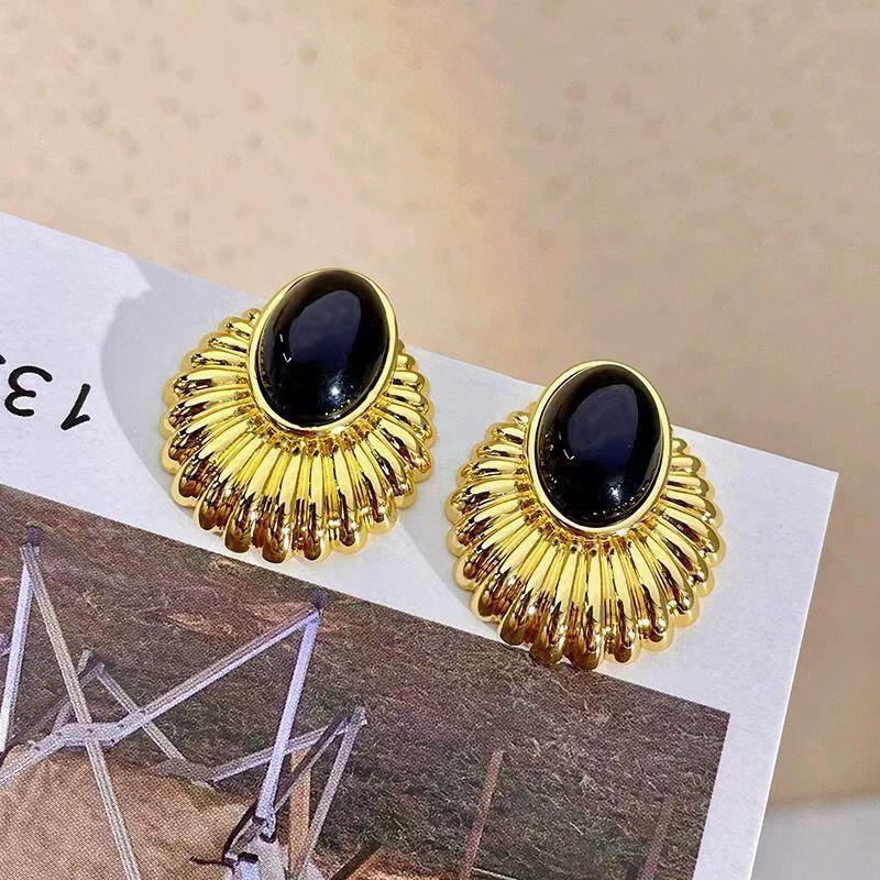 French Black Water Drop Earrings Classic Zircon Irregular Stud Earrings For Women Girls Fashion Party Ear Jewelry Brincos Gifts