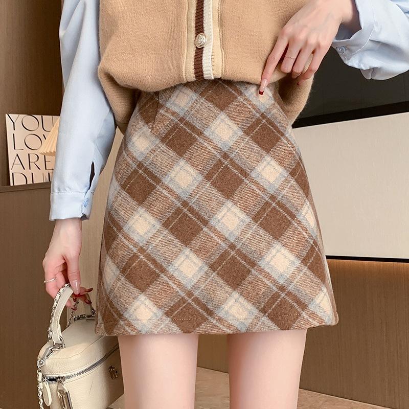 Woolen Skirt Autumn and Winter Retro New Style for Women with High Waist Slimming A-line Plaid Hip-pack Skirt