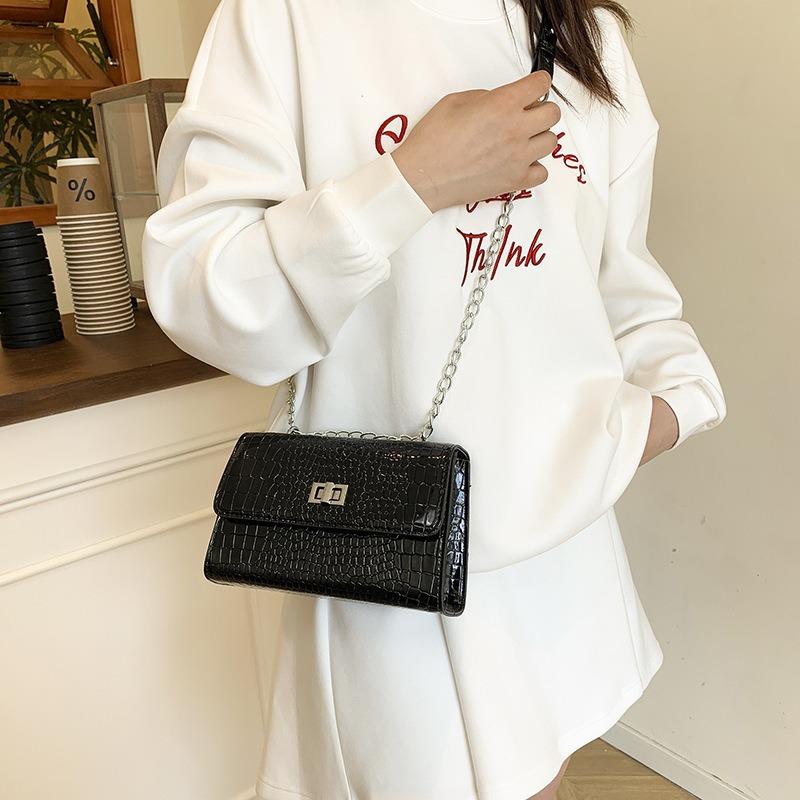 Premium Texture Temperament Versatile Urban Commuting Solid Color Chain Small Square Bag Simple Casual Shoulder Messenger Bag