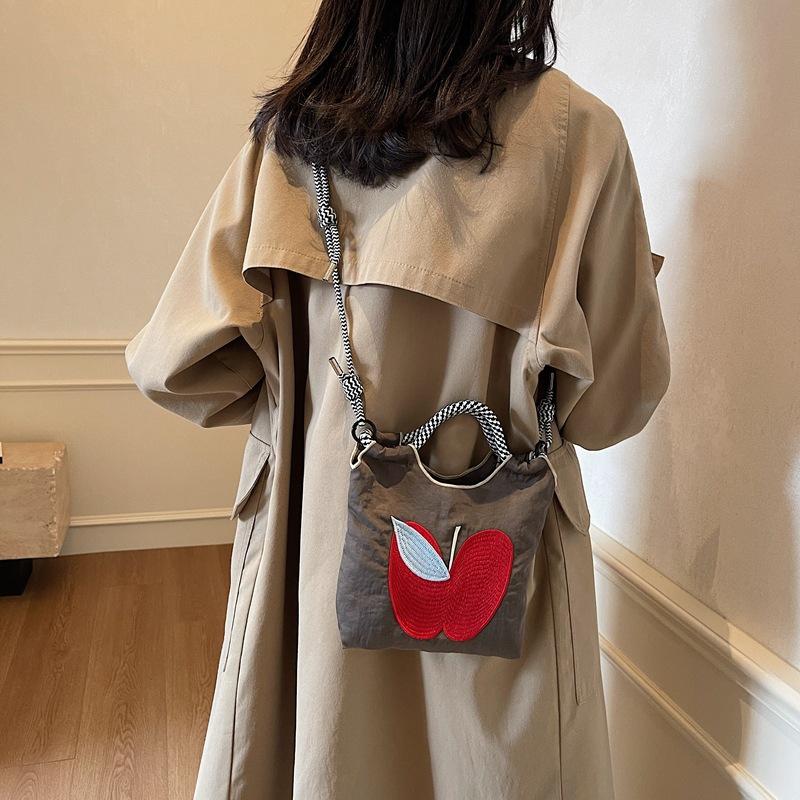 2025 New Environmentally Friendly Shopping Bag Embroidered Nylon Bag Mini Mini Tote Bag Crossbody Female Apple