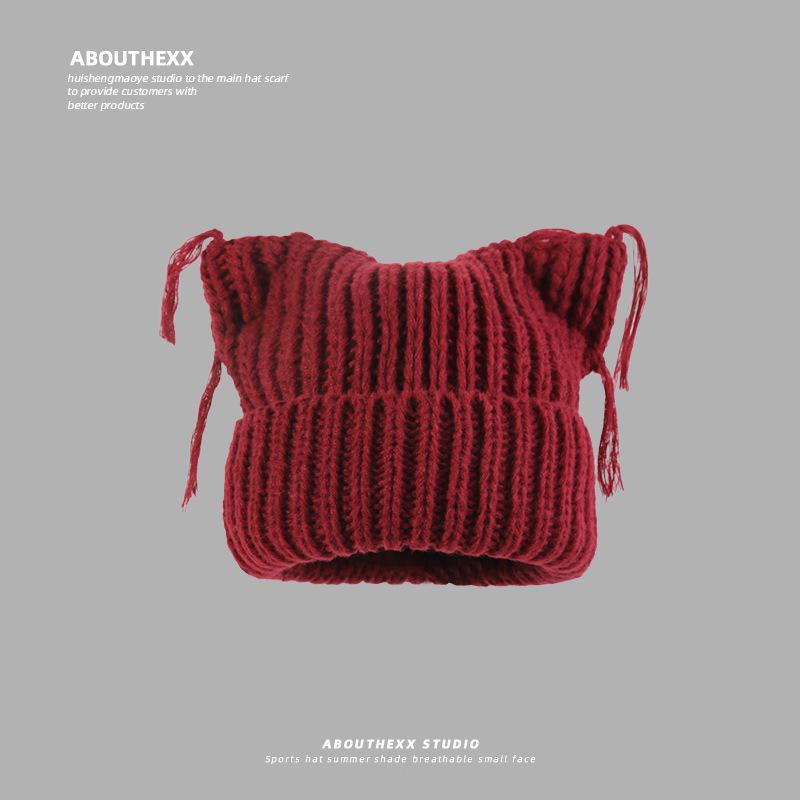 

Модная женская шерстяная шапка с кисточками и кошачьими ушками — плотная, теплая и модная вязка для осени и зимы. Medium (56-58 cm) бордовый