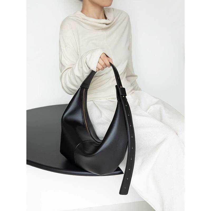 

Special-Interest Design Dumpling Bag Underarm Bag 2025 New Arrival Commuter Bag Hand Shoulder Crossbody Large Capacity Black Bag Black