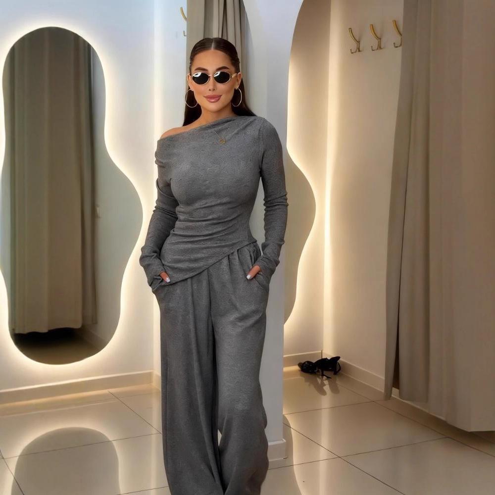 

Женский повседневный костюм-двойка на одно плечо, осень 2025: Топ с длинным рукавом и брюки широкого кроя. L