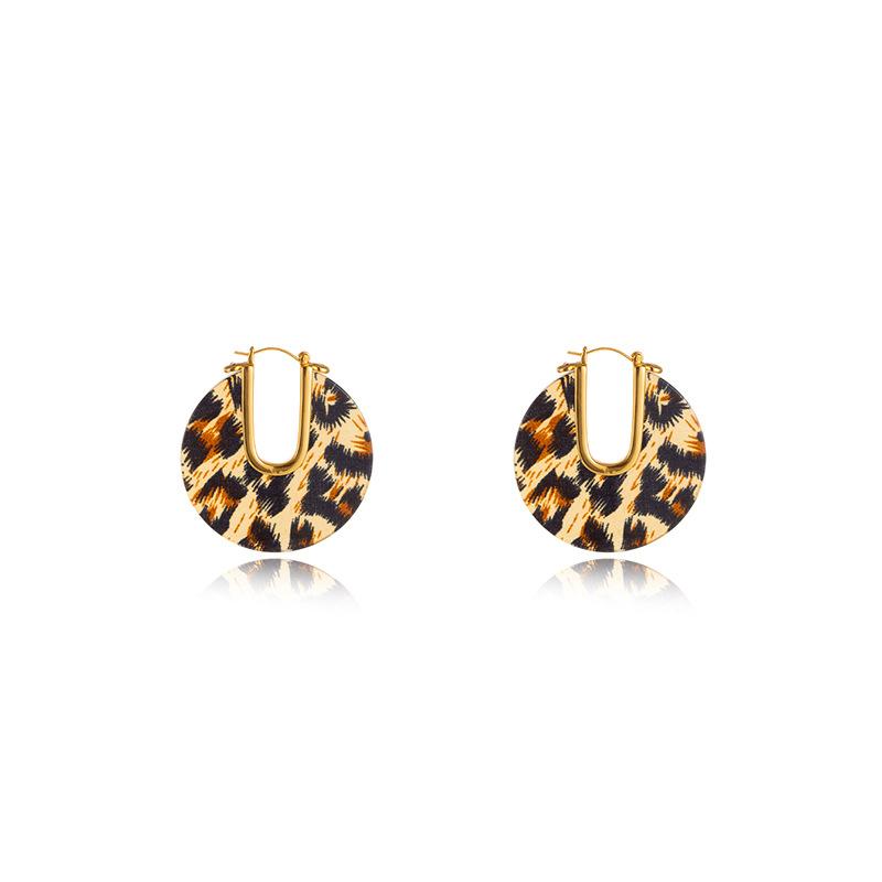 French retro tortoiseshell earrings, Maillard style, leopard print, smudged board, advanced sense, lazy and versatile temperament earrings