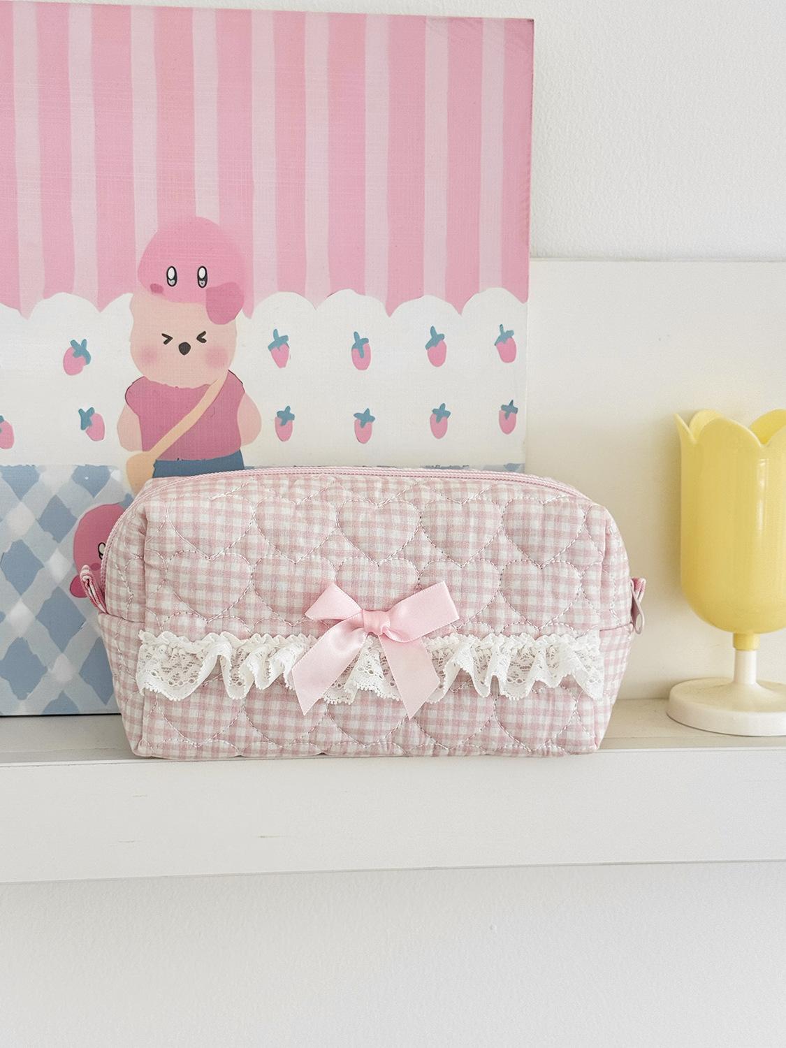 

Korean Plaid Lace Makeup Bag Quilted Heart-shaped Octagonal Cosmetics Organizers Cute Sweet Pencil Case Girls Travel Wash Bag розовый
