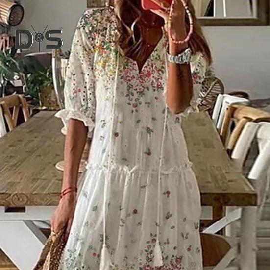 Женское платье с короткими рукавами и цветочным принтом — фото 6