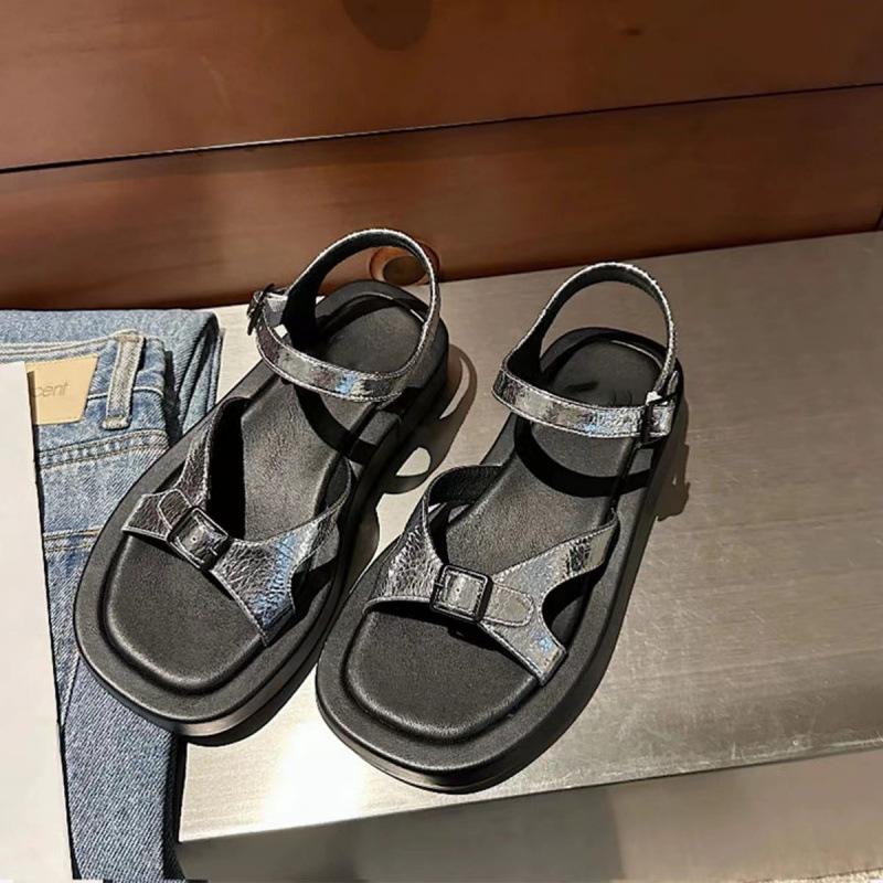 

У Чжао Рут такие же римские сандалии на платформе для женской летней обуви, кожаные повседневные сандалии с ремешком на одной пряжке и открытым носком для пляжа 35 серебряный