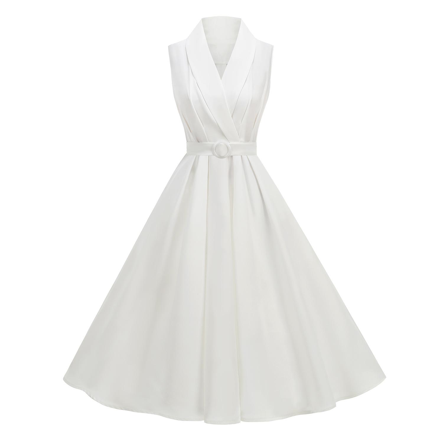 

Retro-chic, elegant polka-dot, figure-hugging midi dress with a wide lapel and tie fastening XXL білий