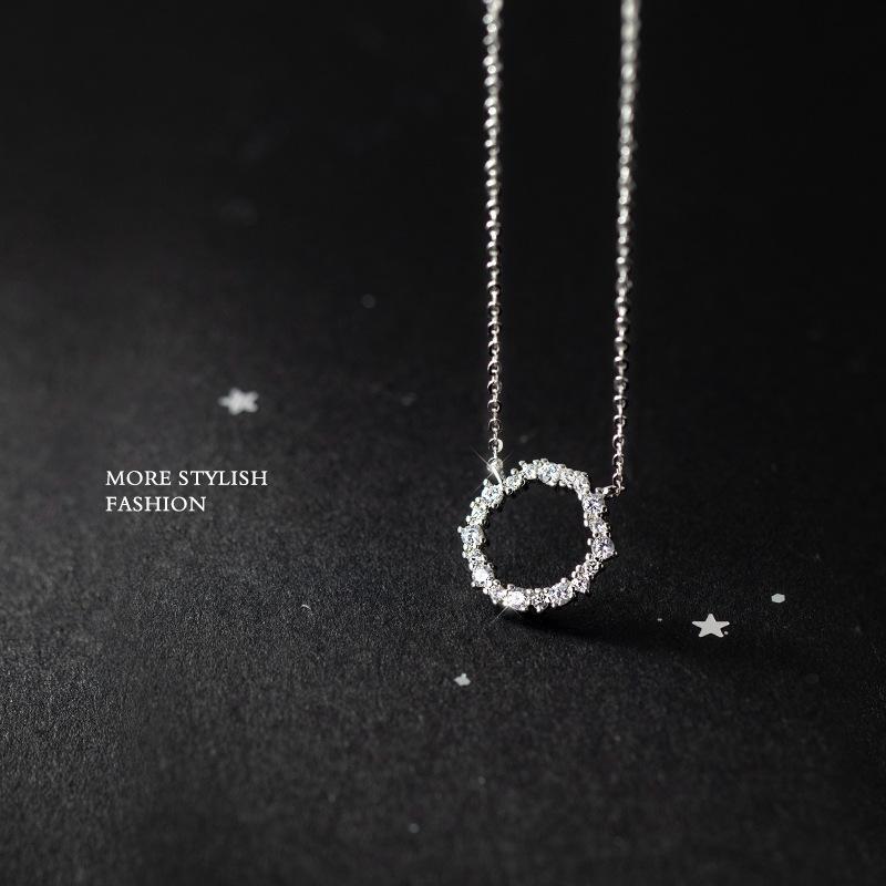 2024 Trend Elegantes Kristall-Kreis-Anhänger-Halskette für Damen Mode Goldene Valentinstags-Halsketten Party Hochzeits-Schmuck Geschenke