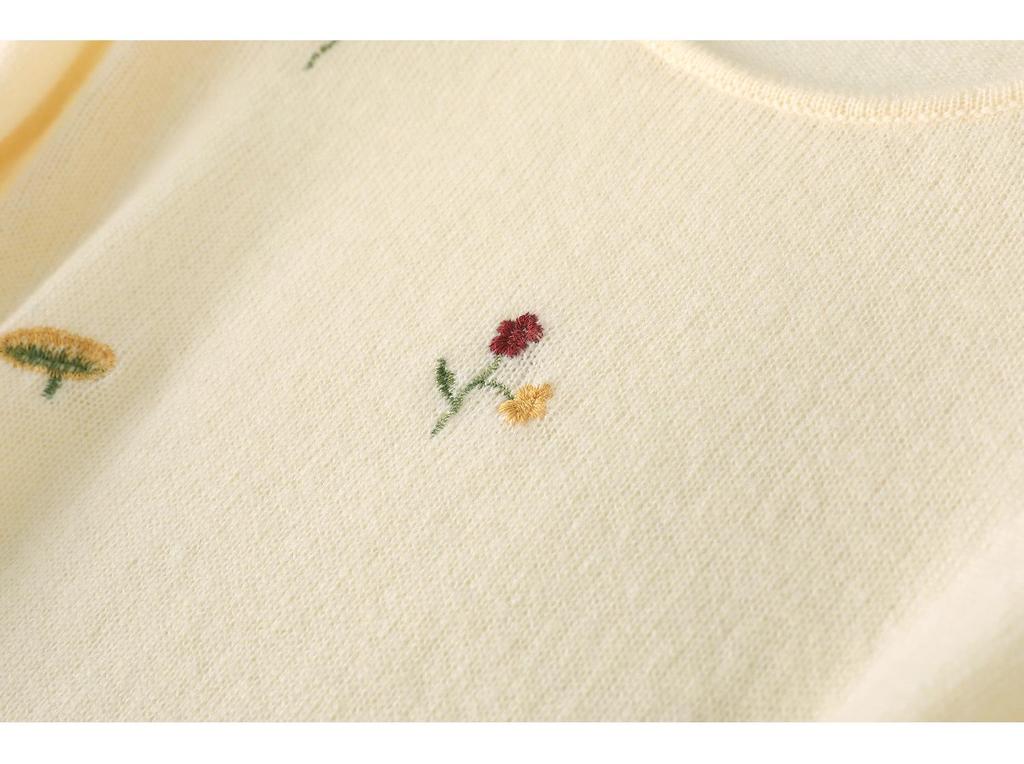 Women's Autumn Winter White Wool Sweater with Colorful Floral Embroidery - Loose Fit, Slimming, Round Neck Knitwear