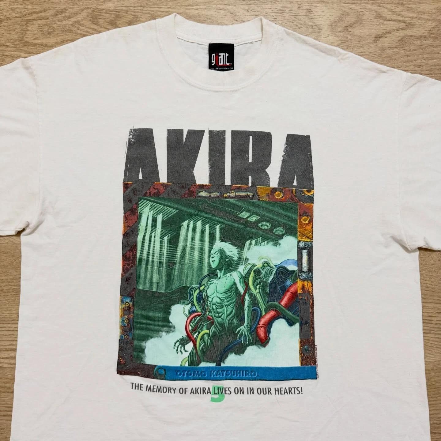 Vintage AKIRA, Vol. 5 by Katsuhir0 Otom0 “TETSUO SHIMA” T-shirt M